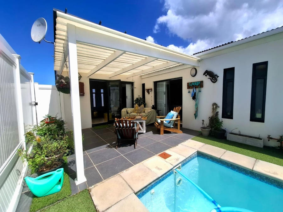 2 Bedroom Property for Sale in Nahoon Valley Park Eastern Cape